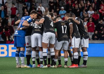 Vasco iniciará o Carioca 2025 com time alternativo ou titular