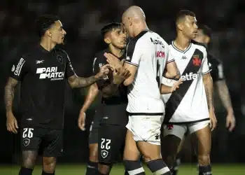 Botafogo x Vasco: onde assistir, escalações e tudo sobre o clássico