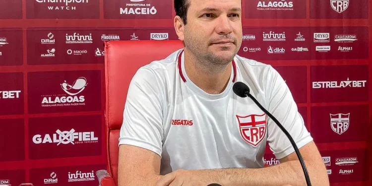 Ex-Vasco é o novo reforço do CRB; confira