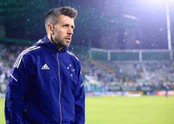 Paulo Pezzolano na mira do Vasco