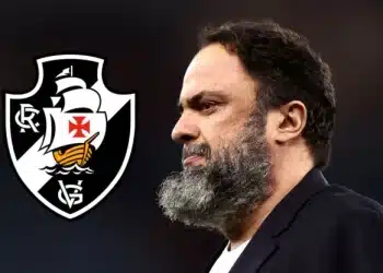 Quem é Evangelos Marinakis, o bilionário interessado na SAF do Vasco da Gama