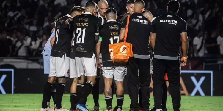 Vasco empresta dupla de jogadores para clube brasileiro