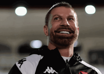 Vasco está confiante em contratar dois jogadores queridos pela torcida