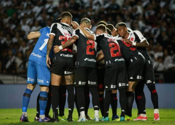 Vasco recebe oferta por volante titular