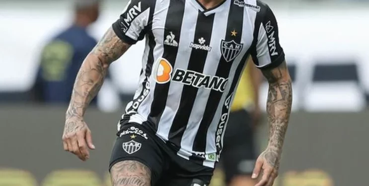 Alvo do Vasco, Eduardo Vargas decide seu futuro para 2025