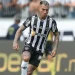 Alvo do Vasco, Eduardo Vargas decide seu futuro para 2025