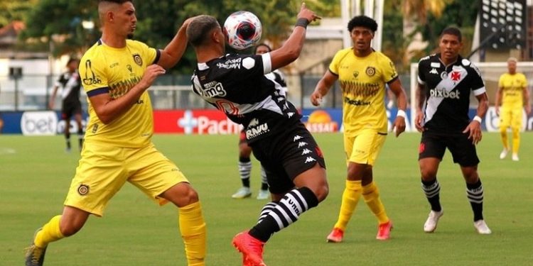Apesar de "treta", Vasco e Madureira são clubes amigos; entenda a história