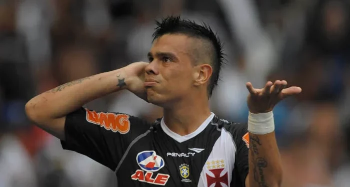 Bernardo explica saída do Democrata antes do início do mineiro