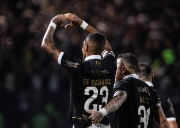 Criciúma quer Zé Gabriel, do Vasco
