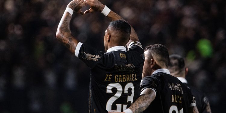 Criciúma quer Zé Gabriel, do Vasco