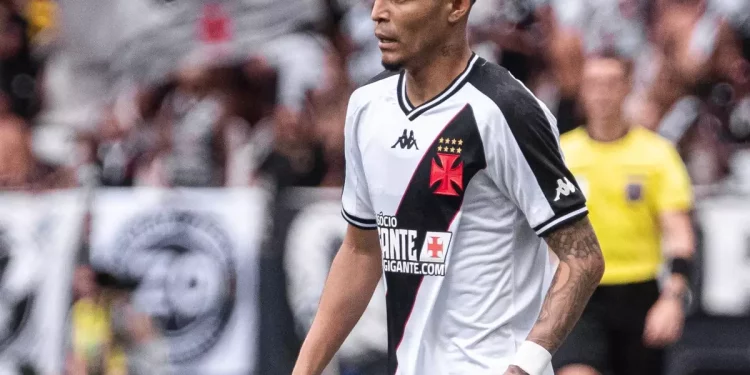 Dois jogadores avançam na recuperação e Vasco deve ganhar reforços caseiros em breve