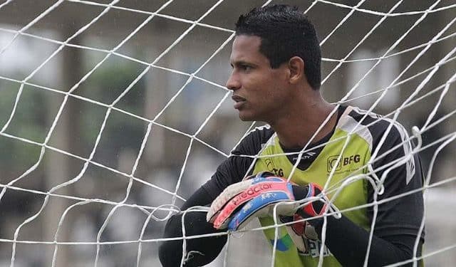 Ex-Vasco, Diogo Silva anuncia seu novo clube para 2025