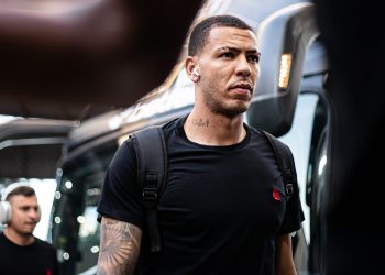 Vasco está perto de ganhar milhões com jogador que não rendeu no clube