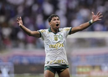 Mais um alvo do Vasco pode fechar com rival carioca