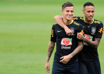 Lembra? Neymar surpreendeu todo mundo com mensagem emocionante para Philippe Coutinho do Vasco