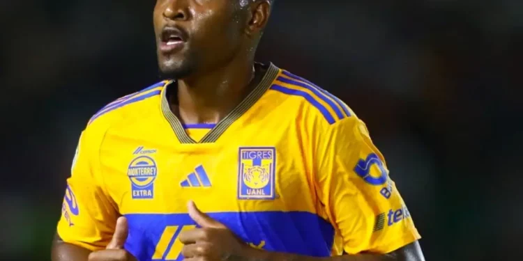 Alvo do Vasco, Samir abre o jogo e define seu futuro