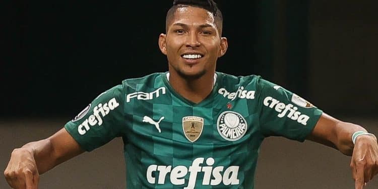 Vasco reativa projeto Rony e vai tentar a contratação do atacante