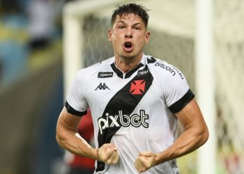 Situação de Capasso no Vasco é complicada; entenda