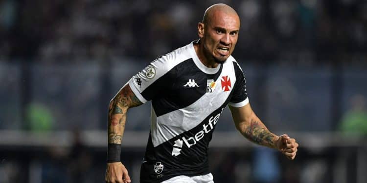 Vasco: Saiba onde Rossi e Maicon jogarão em 2025