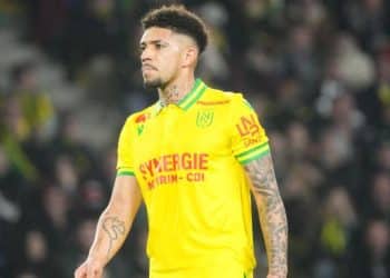 Vasco e Bahia observam jogador avaliado em R$ 40 milhões