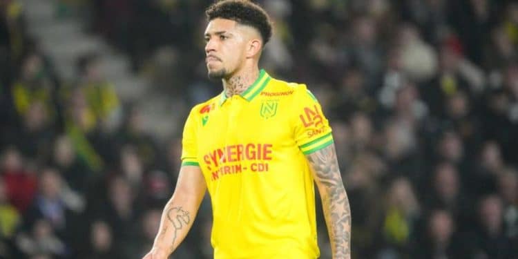 Vasco e Bahia observam jogador avaliado em R$ 40 milhões