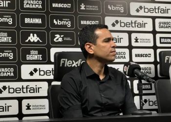 Vasco tem negociação com atacante de clube paulista; confira quem é