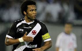 Vasco: Quem jogou mais? Carlos Alberto ou Coutinho?