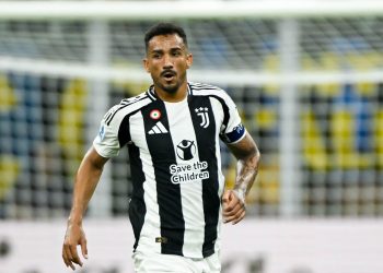 Flamengo é mais ágil no mercado e contrata alvo do Vasco