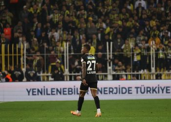 Confira números de Loide Augusto, alvo do Vasco