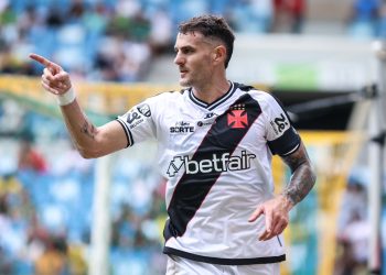 Qual é o salário de Vegetti no Vasco? Confira