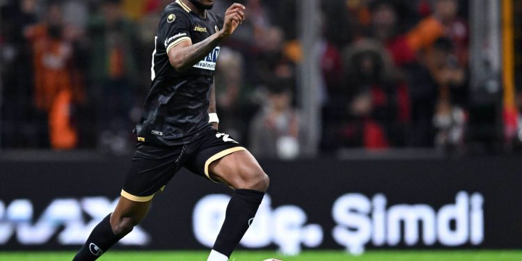 Conheça Loide Augusto, novo reforço do Vasco