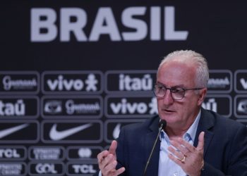 Seleção Brasileira: Cria do Vasco é pré-convocado por Dorival