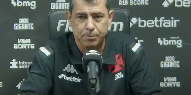 Entenda por que zagueiro do Vasco ainda não estreou no Carioca