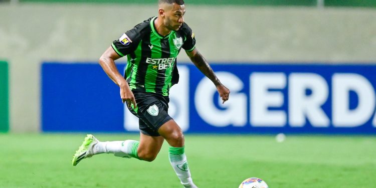 Fabinho ainda tem chance de ser contratado pelo Vasco