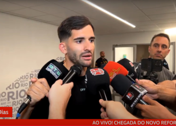 Garré chega ao Rio e comenta pela primeira vez como jogador do Vasco