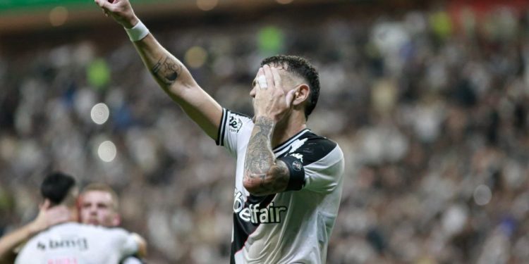 Jornalista diz que Vegetti entrou na mira do Palmeiras novamente