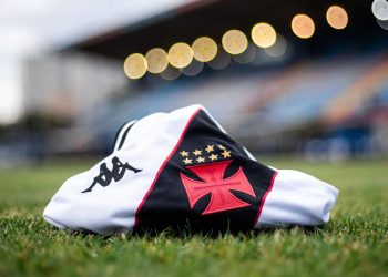 Kappa vai produzir um grande número de camisas do Vasco; confira