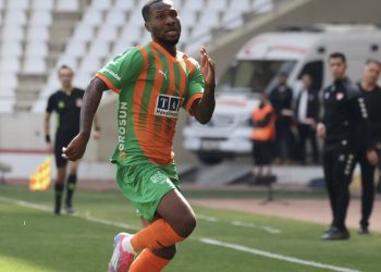 Loide será contratado pelo Vasco? Veja atualização da negociação