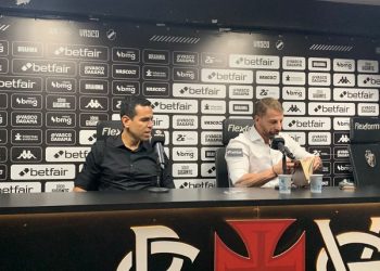 Mesmo com ausência de peças, Vasco vende atacante para o futebol europeu
