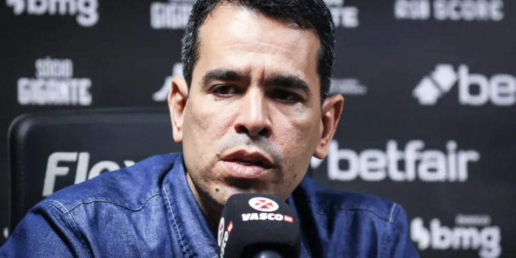 Vasco acerta últimos detalhes e deve apresentar jogador vindo da Europa nos próximos dias