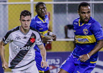 O Vasco ficou no empate sem gols contra o Sampaio Corrêa, somando um ponto no Campeonato Carioca. A equipe de Carille sofreu.