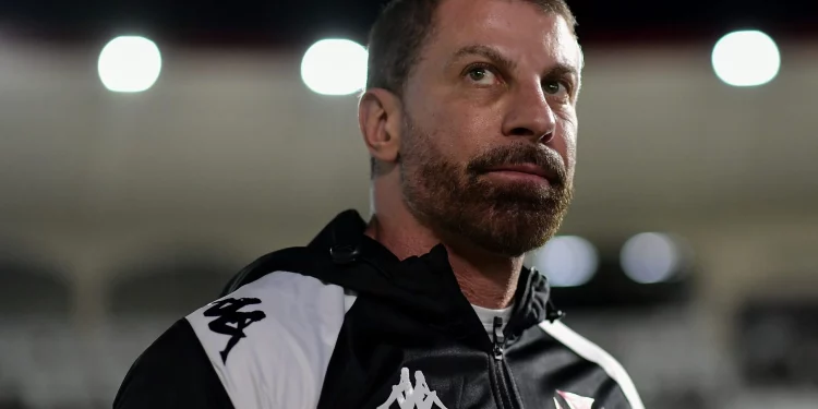 Pedrinho salvou o clube da 777, mas quem vai salvar o Vasco do Pedrinho