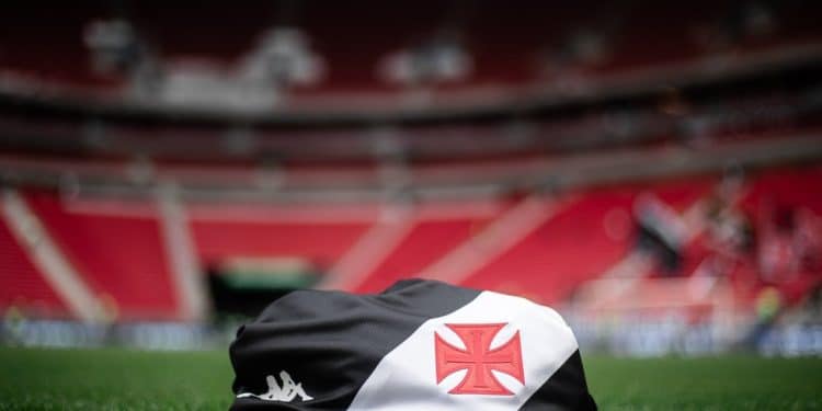 Prováveis escalações de Vasco x Fluminense