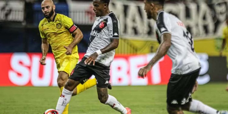 Titular se lesiona e Vasco deve jogar desfalcado contra o Flamengo