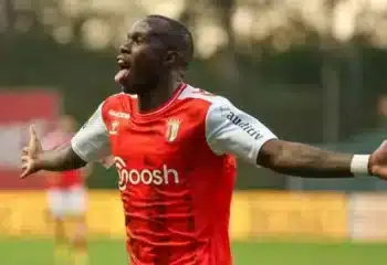 URGENTE! Jornal português revela que sonho do Vasco por Bruma é interrompido