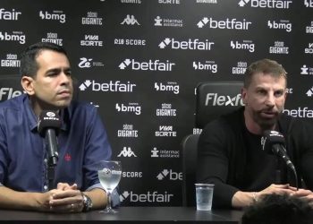 URGENTE! Vasco avança com atacante destaque de clube mineiro