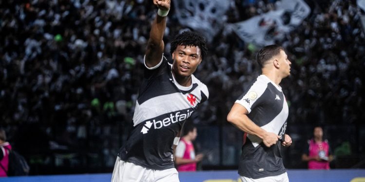 Valor da venda de GB irrita torcida do Vasco; confira