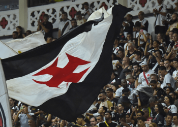 Vasco: Diretor ganhava R$ 30 mil e teve gratuidade recusada