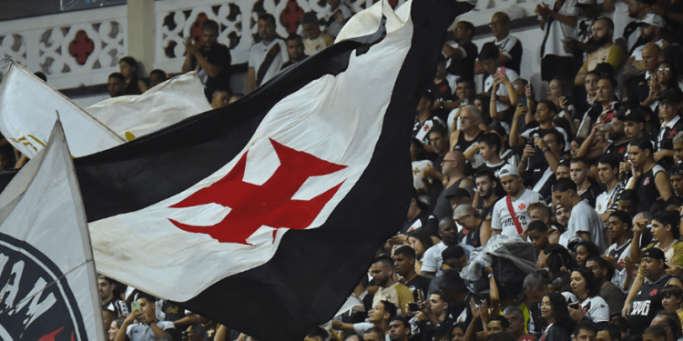 Vasco: Diretor ganhava R$ 30 mil e teve gratuidade recusada