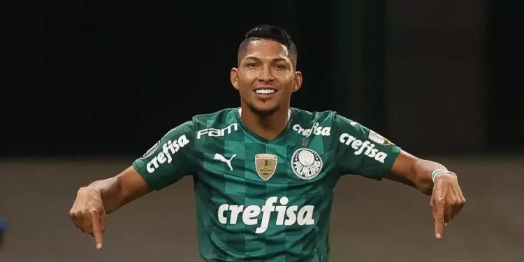 Vasco dá cartada final e supera proposta do Galo na disputa por Rony